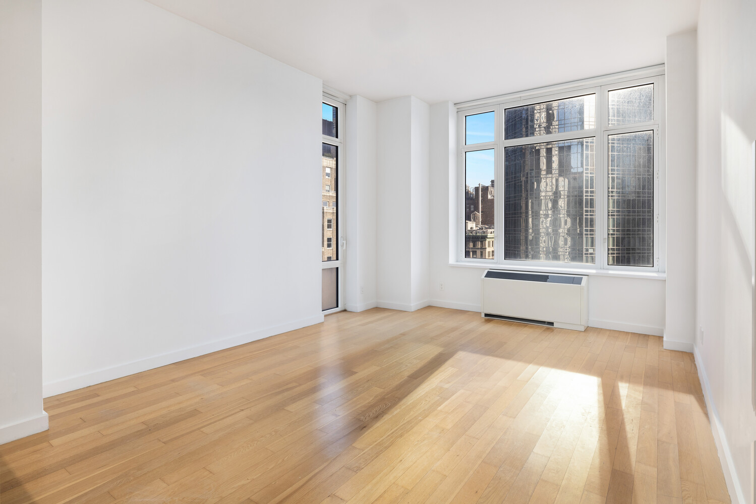 #11 photo, 325 5TH Avenue, Midtown , NY 10016