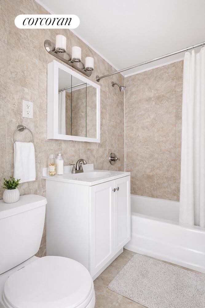 #4 photo, 150 HAWTHORNE Street, ব্রুকলিন Prospect Lefferts Gardens , NY 11225