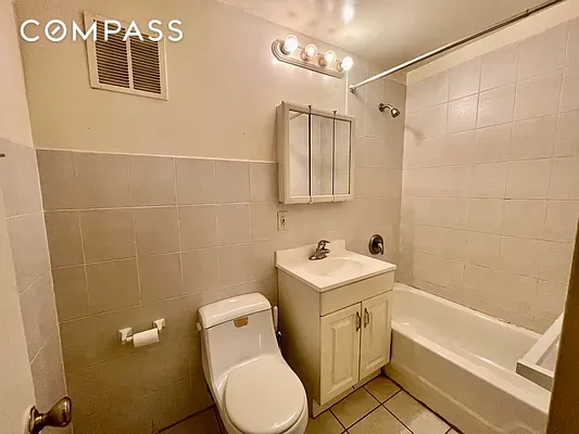 #6 photo, New York City, मैनहटन Lenox Hill , NY 10065