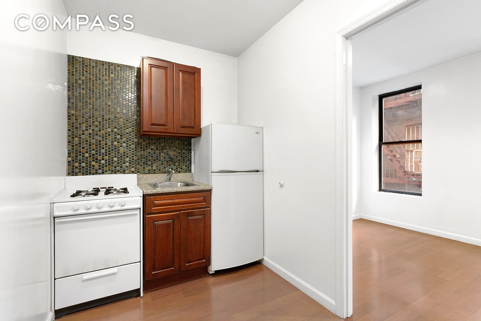 #3 photo, 117 Henry Street, Two Bridges , NY 10002