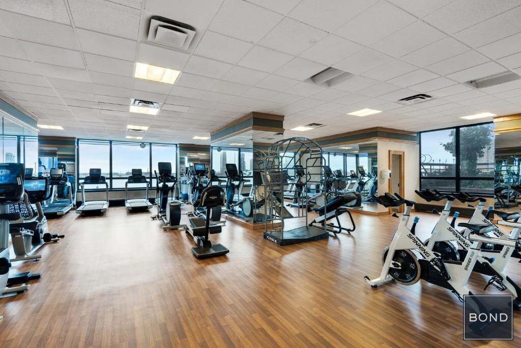 #10 photo, 415 E 37TH Street, Murray Hill , NY 10016