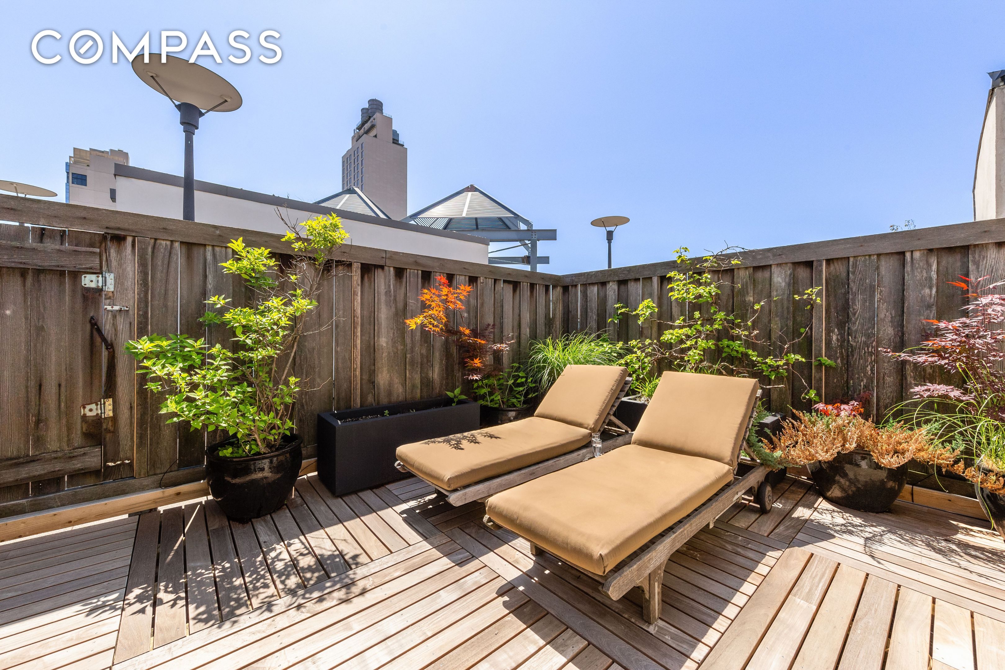 #15 photo, 252 7th Avenue, Chelsea , NY 10001