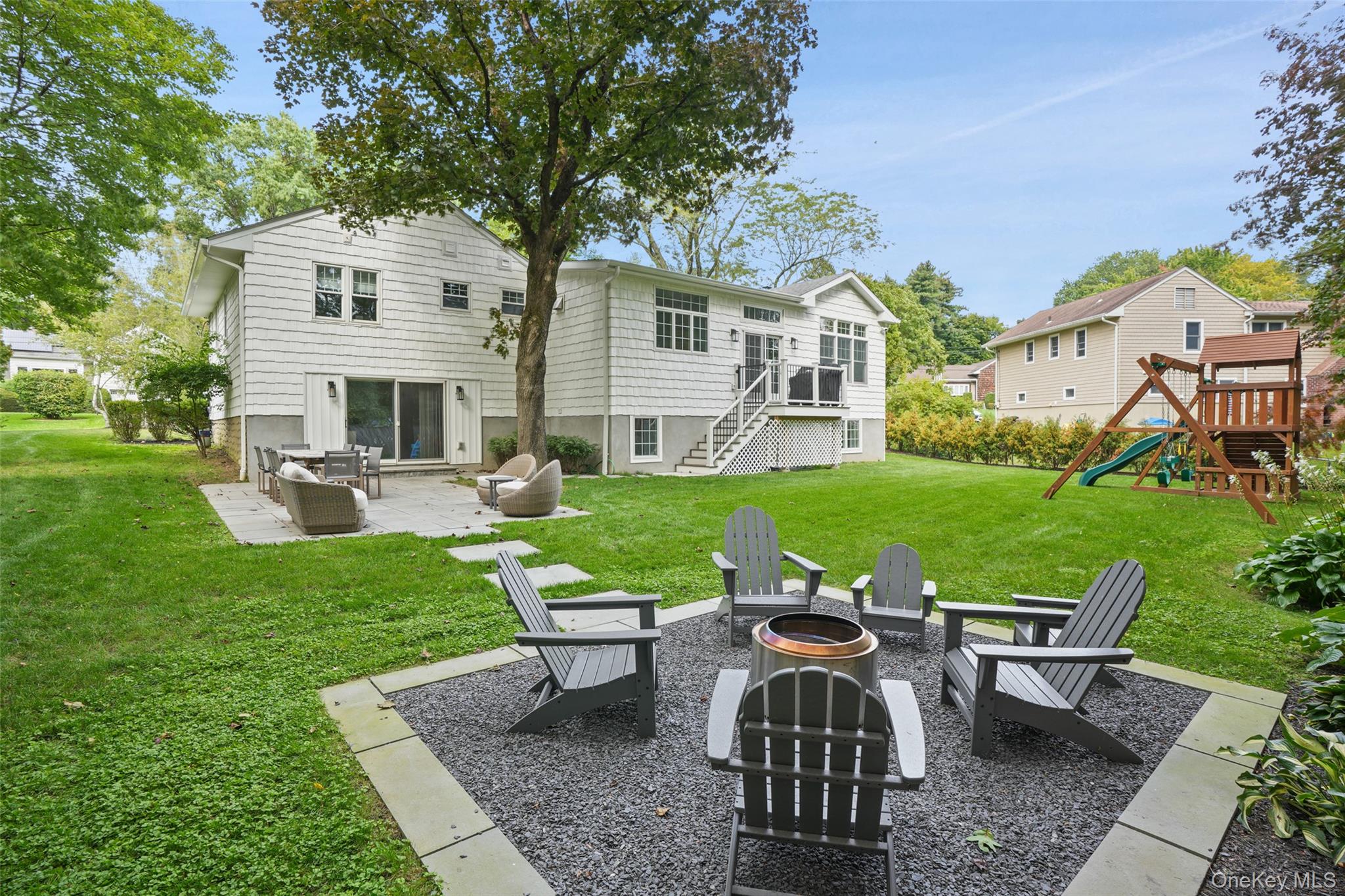 #2 photo, 10 Carlton Lane, Rye Brook , NY 10573