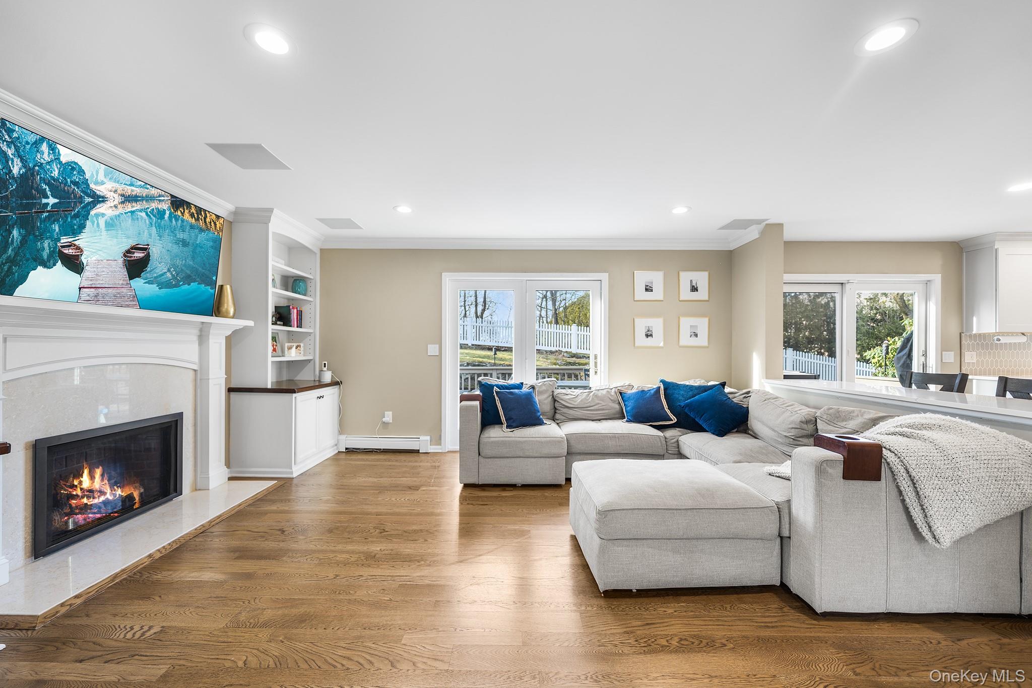 #12 photo, 35 Rock Cliff Place, White Plains , NY 10603