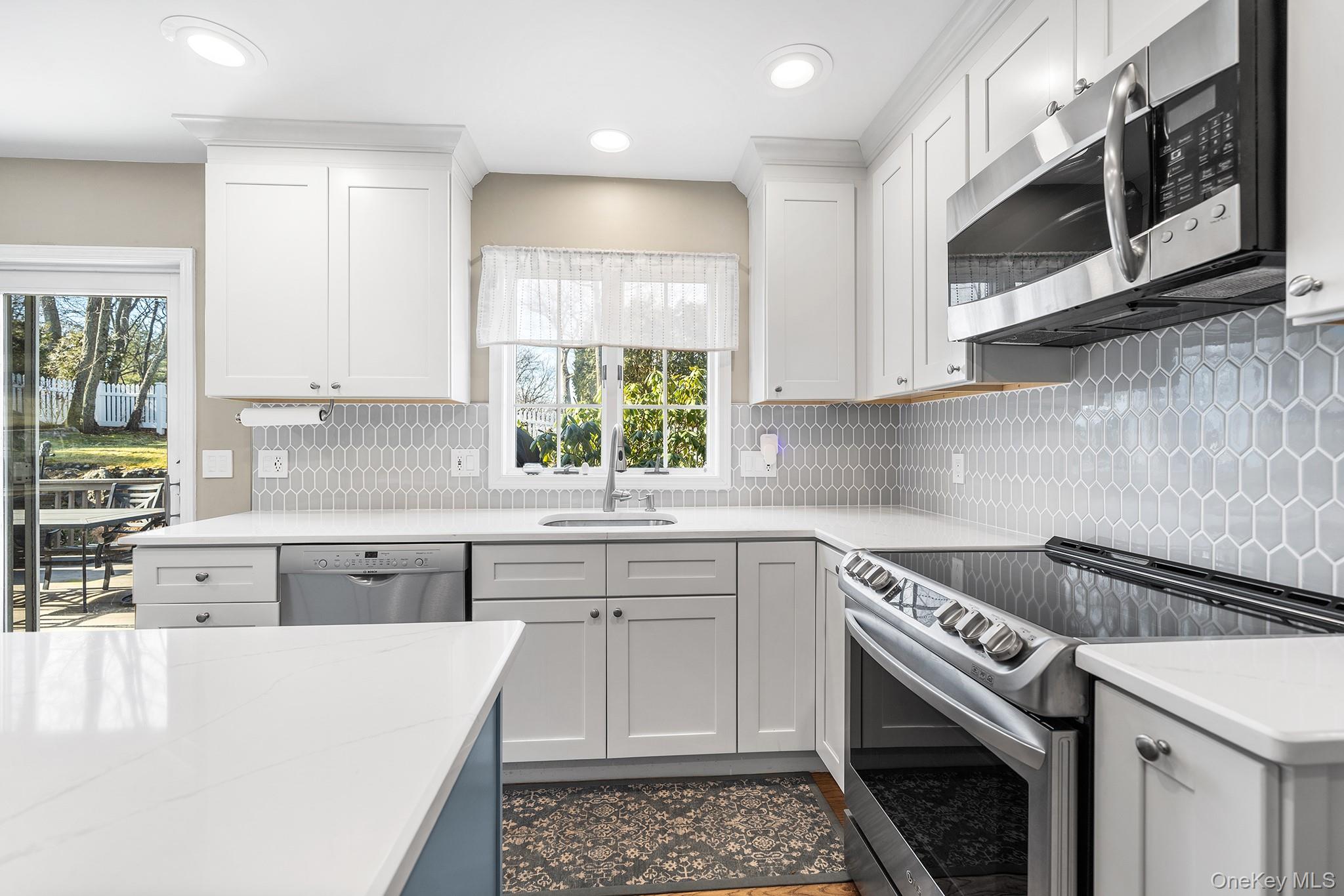 #5 photo, 35 Rock Cliff Place, White Plains , NY 10603