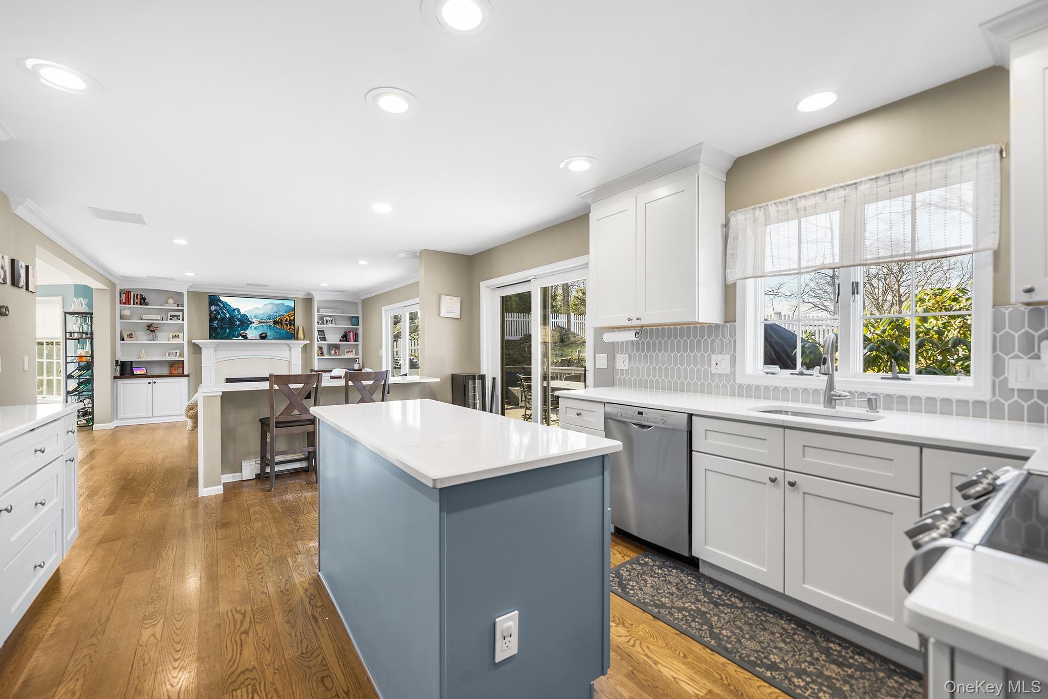 #6 photo, 35 Rock Cliff Place, White Plains , NY 10603