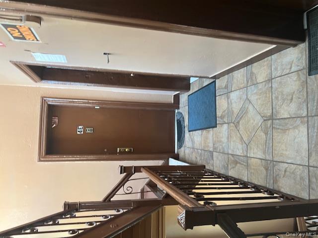 #4 photo, 804 E 178th Street, Bronx , NY 10460