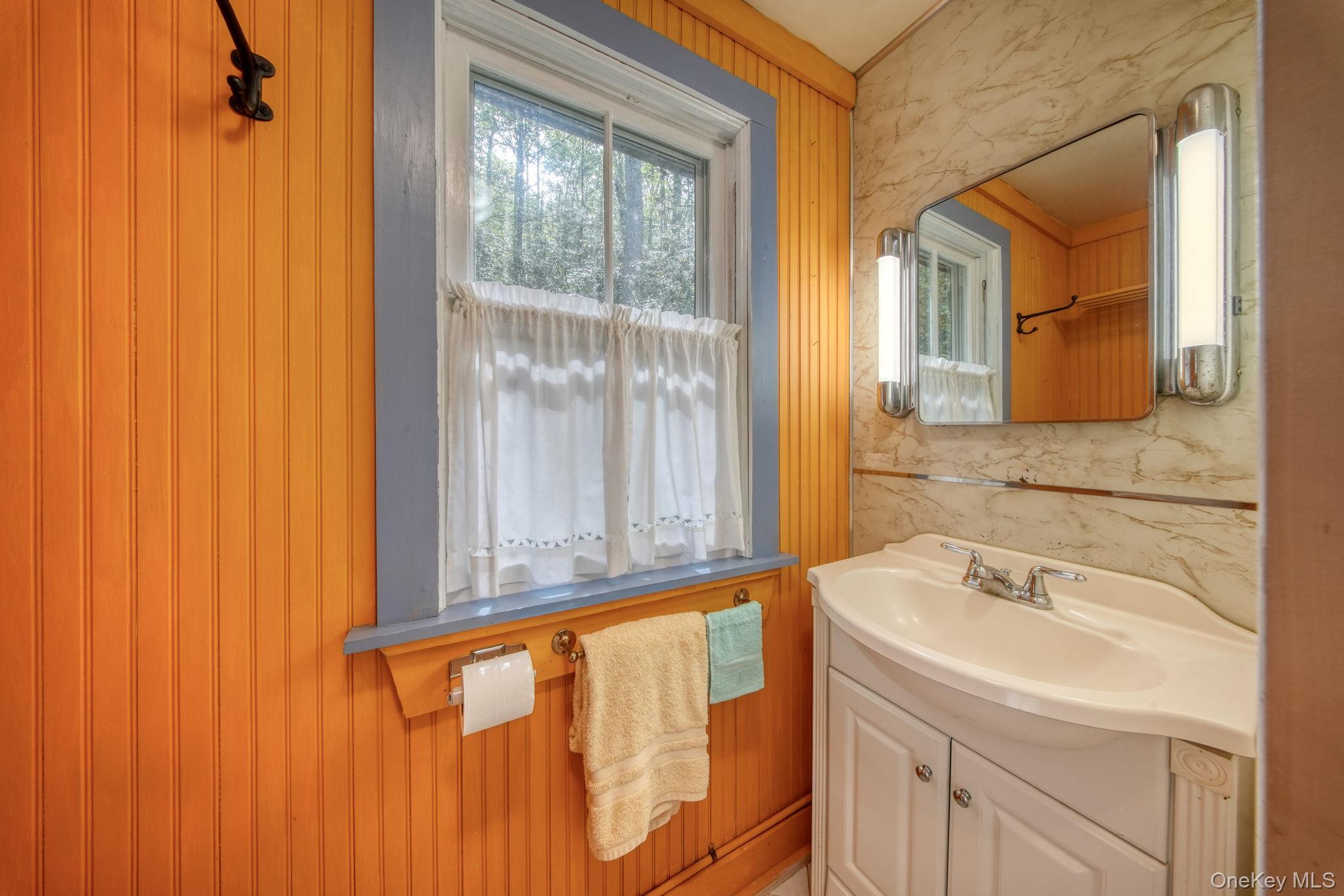 #20 photo, 2 Shingle Kill Court, Sparrowbush , NY 12780