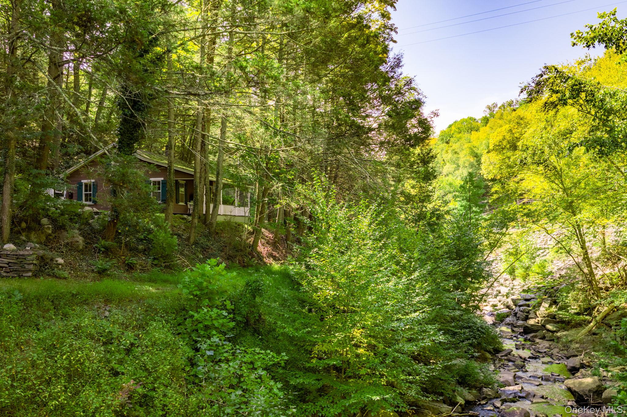 #4 photo, 2 Shingle Kill Court, Sparrowbush , NY 12780