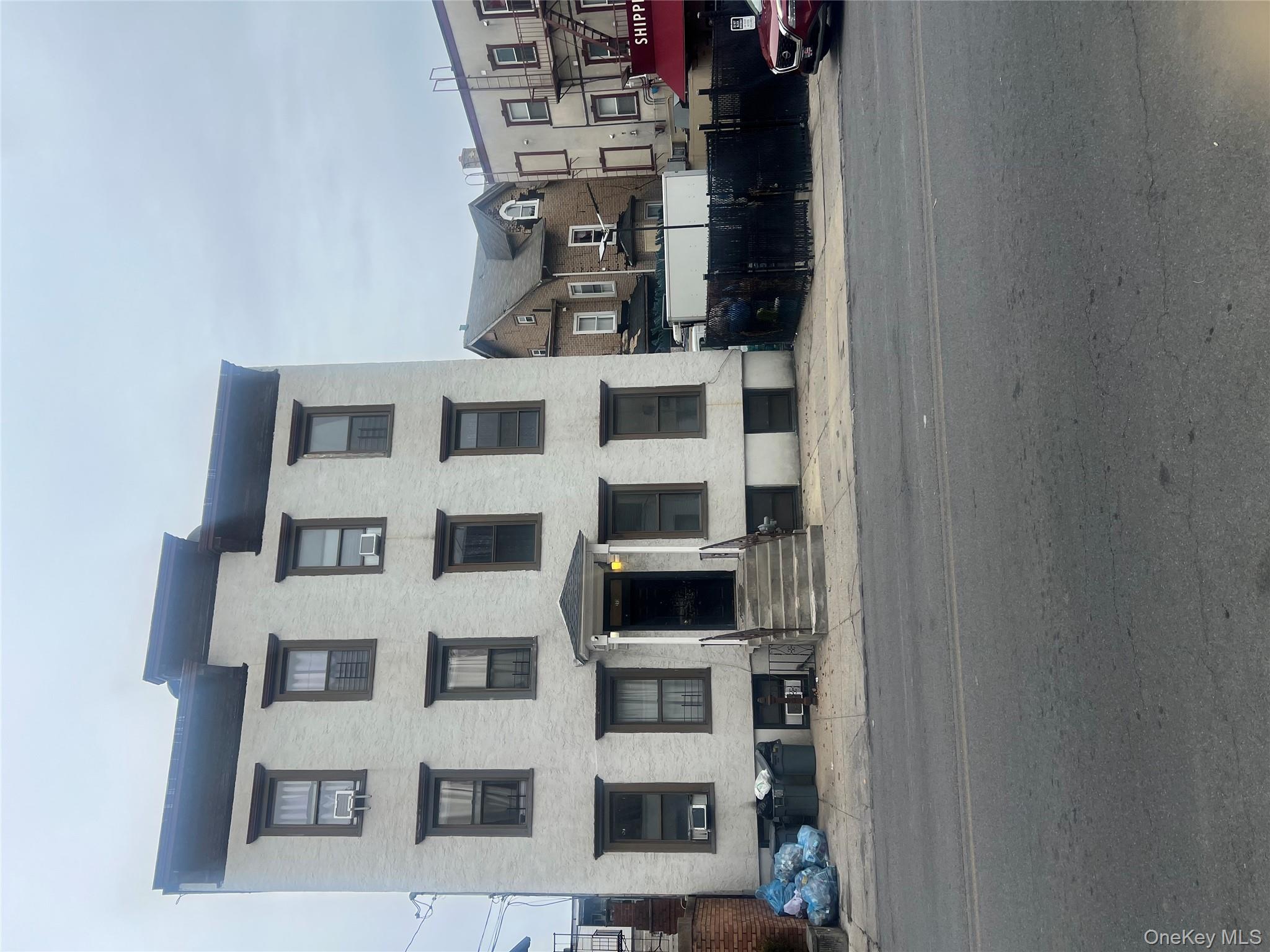 #1 photo, 273 W Lincoln Avenue, Mount Vernon , NY 10550