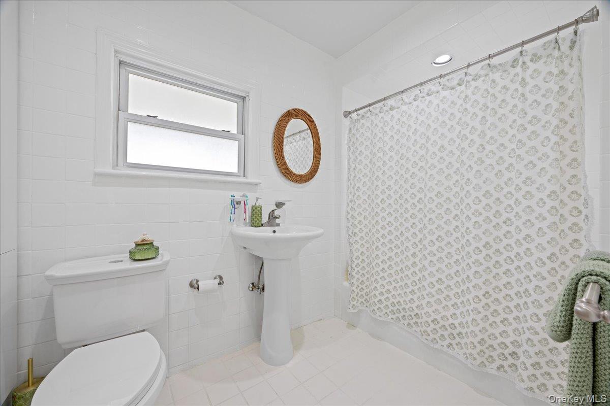 #15 photo, 629 Hillside Avenue, Mamaroneck , NY 10543