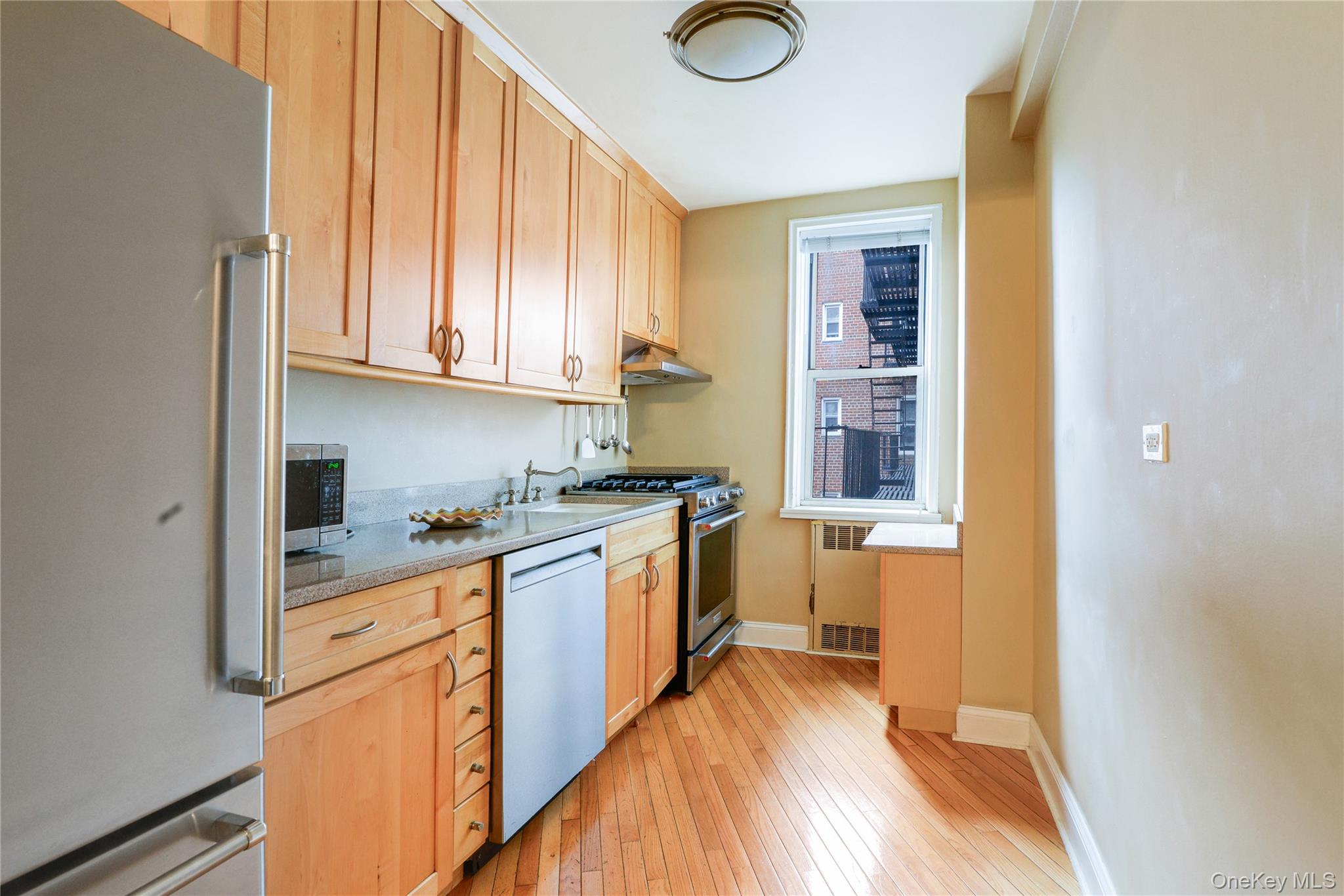 #4 photo, 5614 Netherland Avenue, Bronx , NY 10471