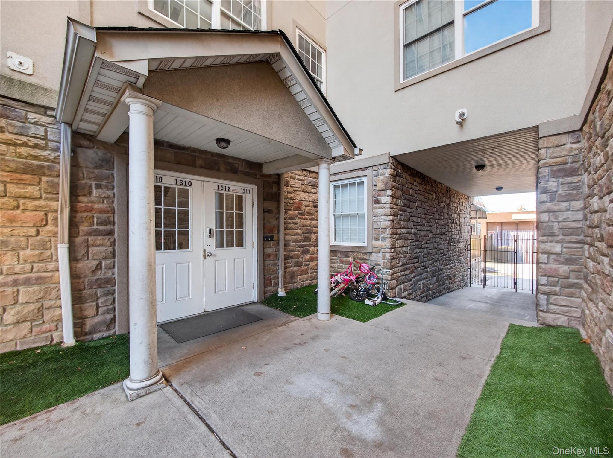 #4 photo, 1310 Parkview Drive, Spring Valley , NY 10977