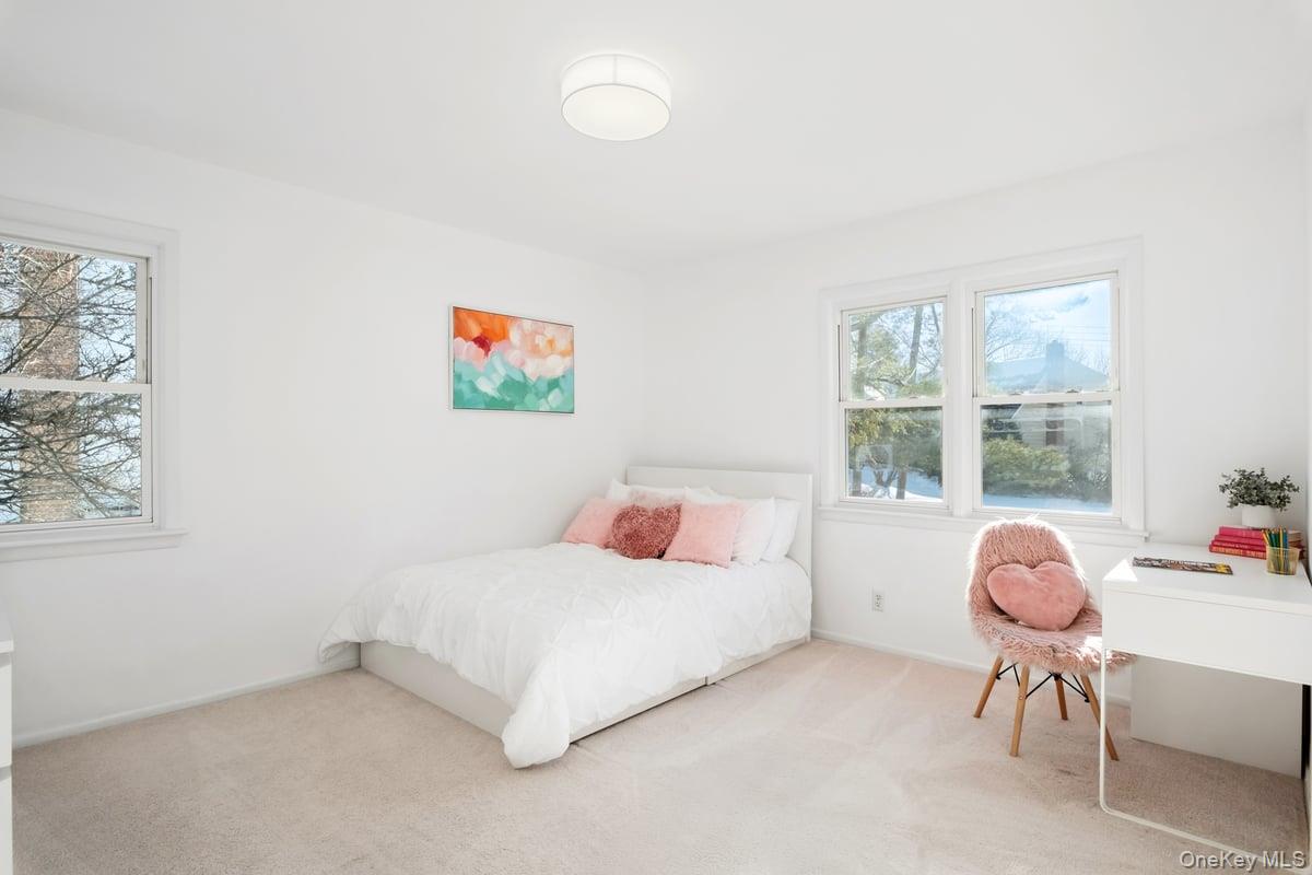 #12 photo, 44 Amherst Drive, New Rochelle , NY 10804