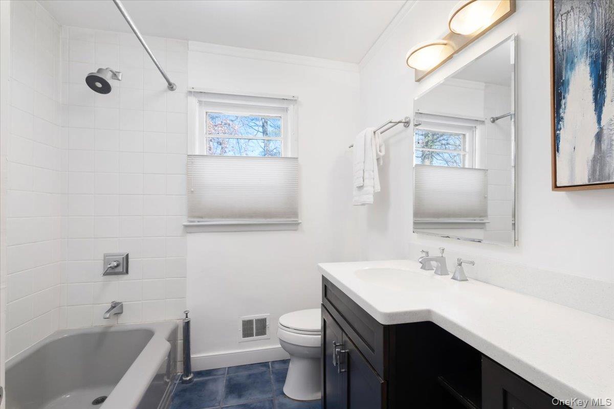 #14 photo, 44 Amherst Drive, New Rochelle , NY 10804