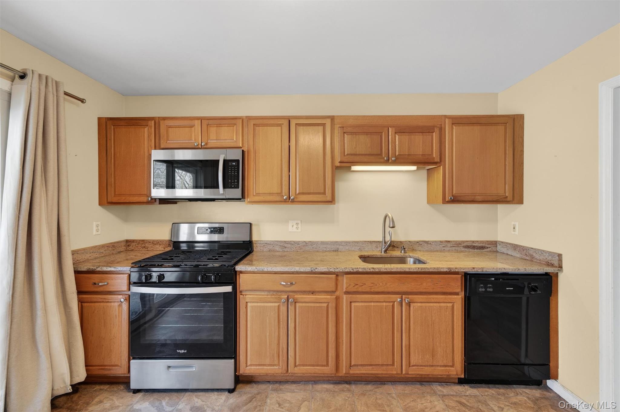 #7 photo, 37 Aldo Court, Monroe , NY 10950