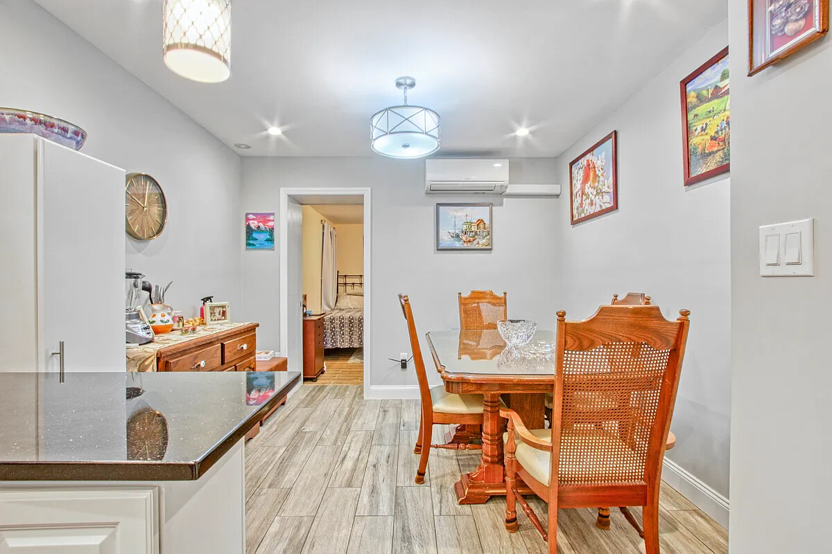 #19 photo, 2055 E 34TH Street, ব্রুকলিন Marine Park , NY 11234