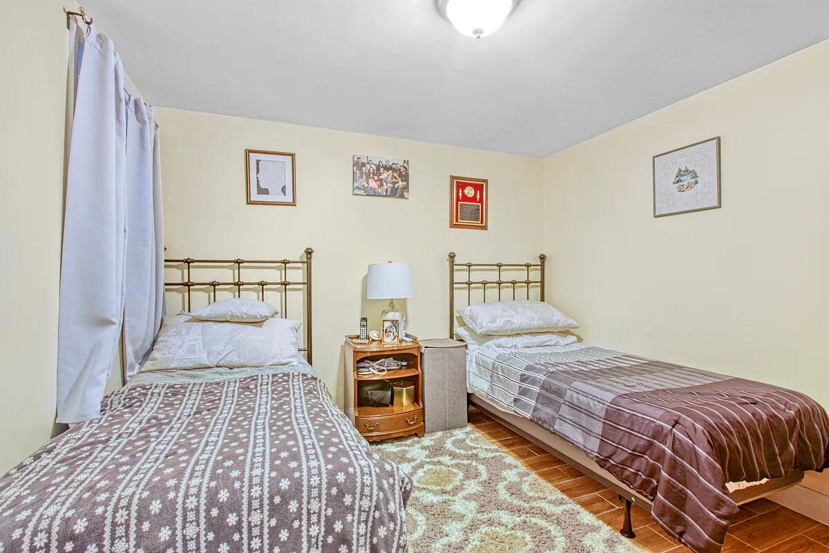 #21 photo, 2055 E 34TH Street, ব্রুকলিন Marine Park , NY 11234