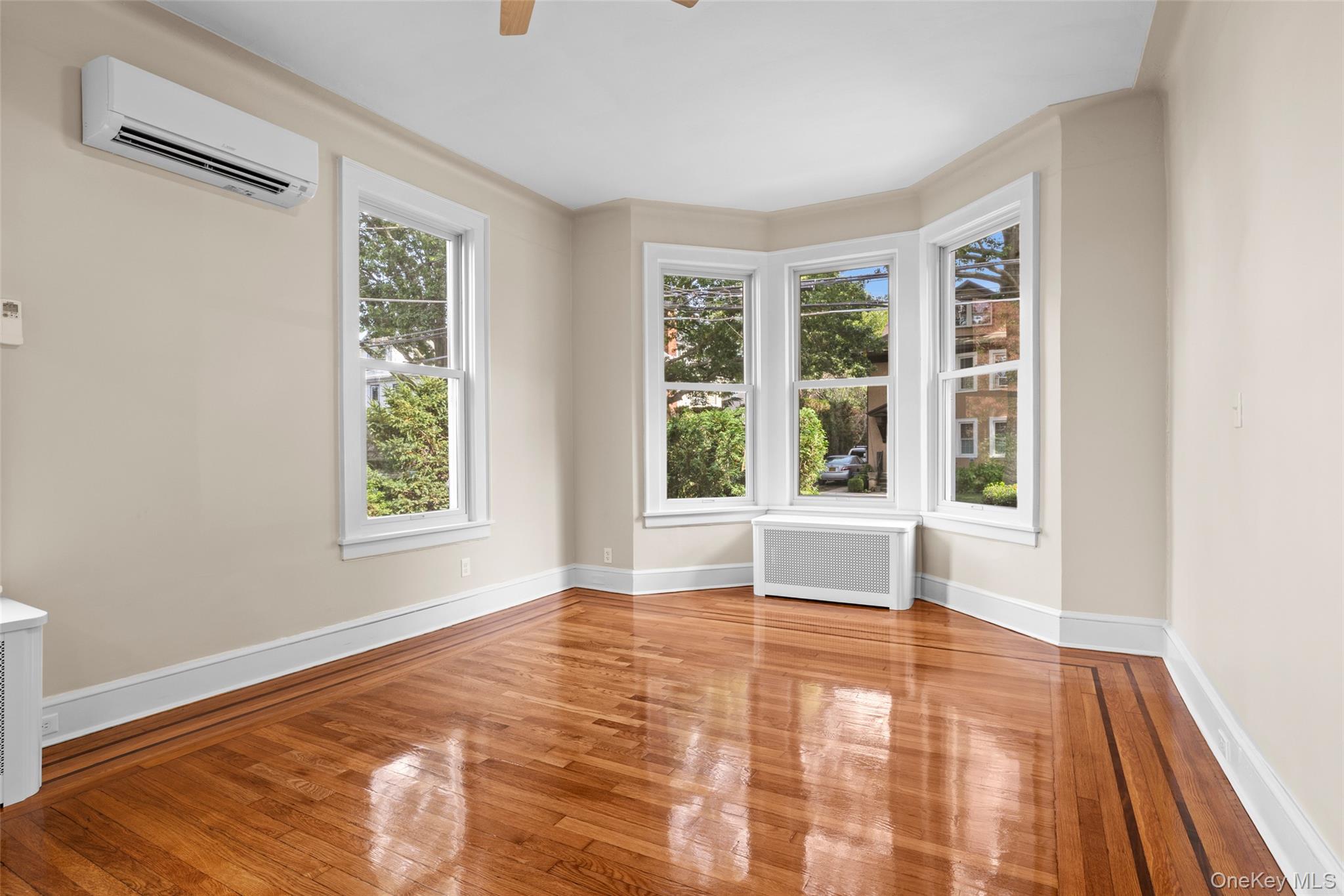 #14 photo, 78 Violet Avenue, নাসাউ কাউন্টি Floral Park , NY 11001