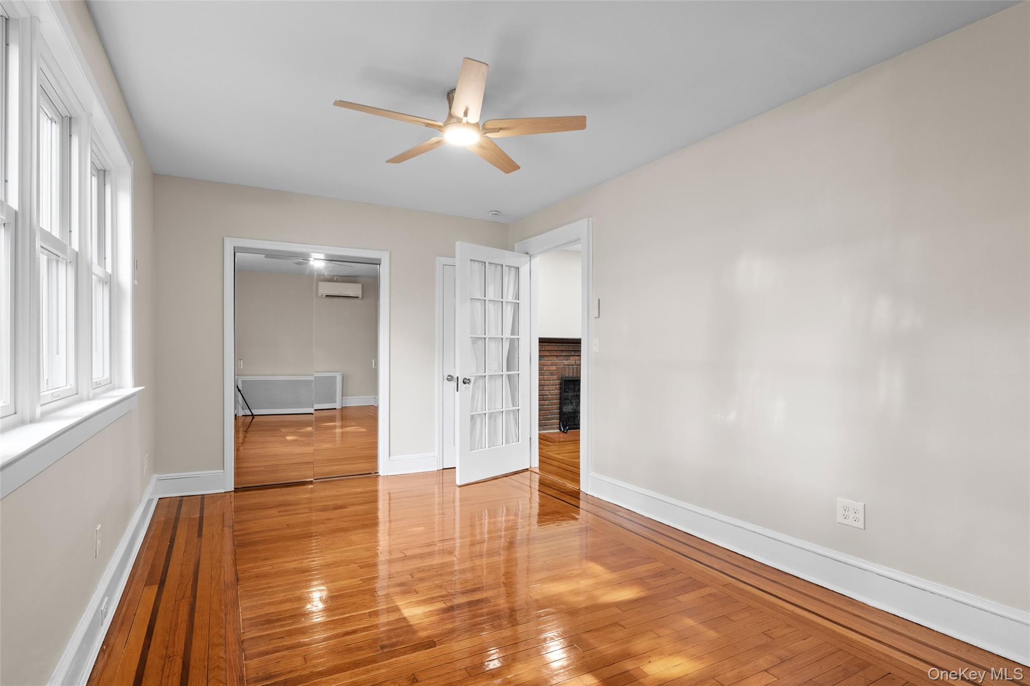 #9 photo, 78 Violet Avenue, নাসাউ কাউন্টি Floral Park , NY 11001