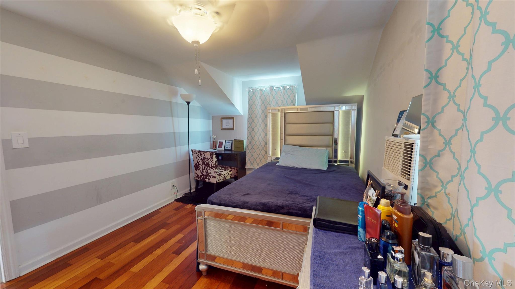 #11 photo, 2718 Anthony Avenue, Bellmore , NY 11710