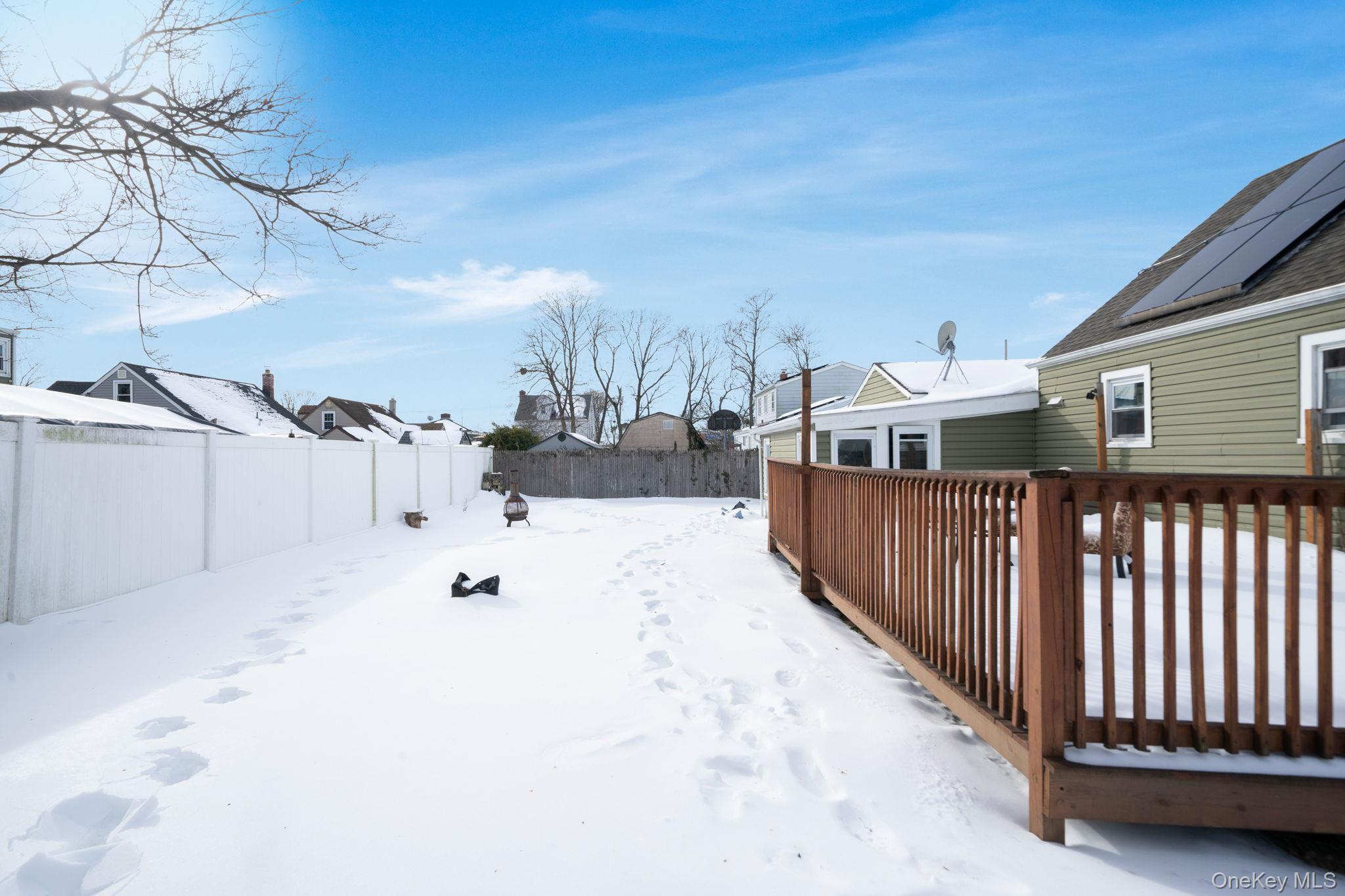 #17 photo, 330 Earle Street, Central Islip , NY 11722