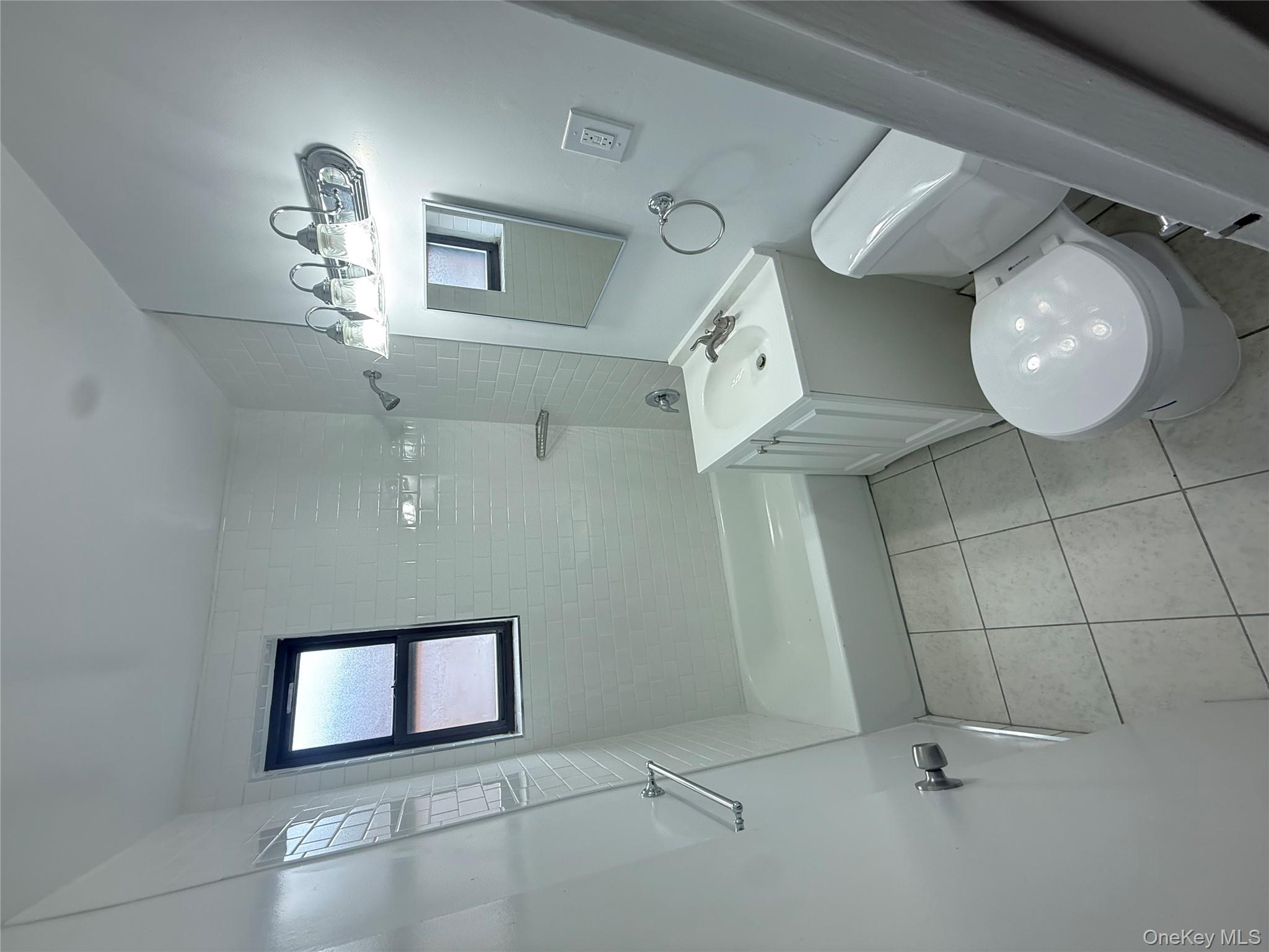 #7 photo, 103-25 68th Avenue, クイーンズ区 Forest Hills , NY 11375