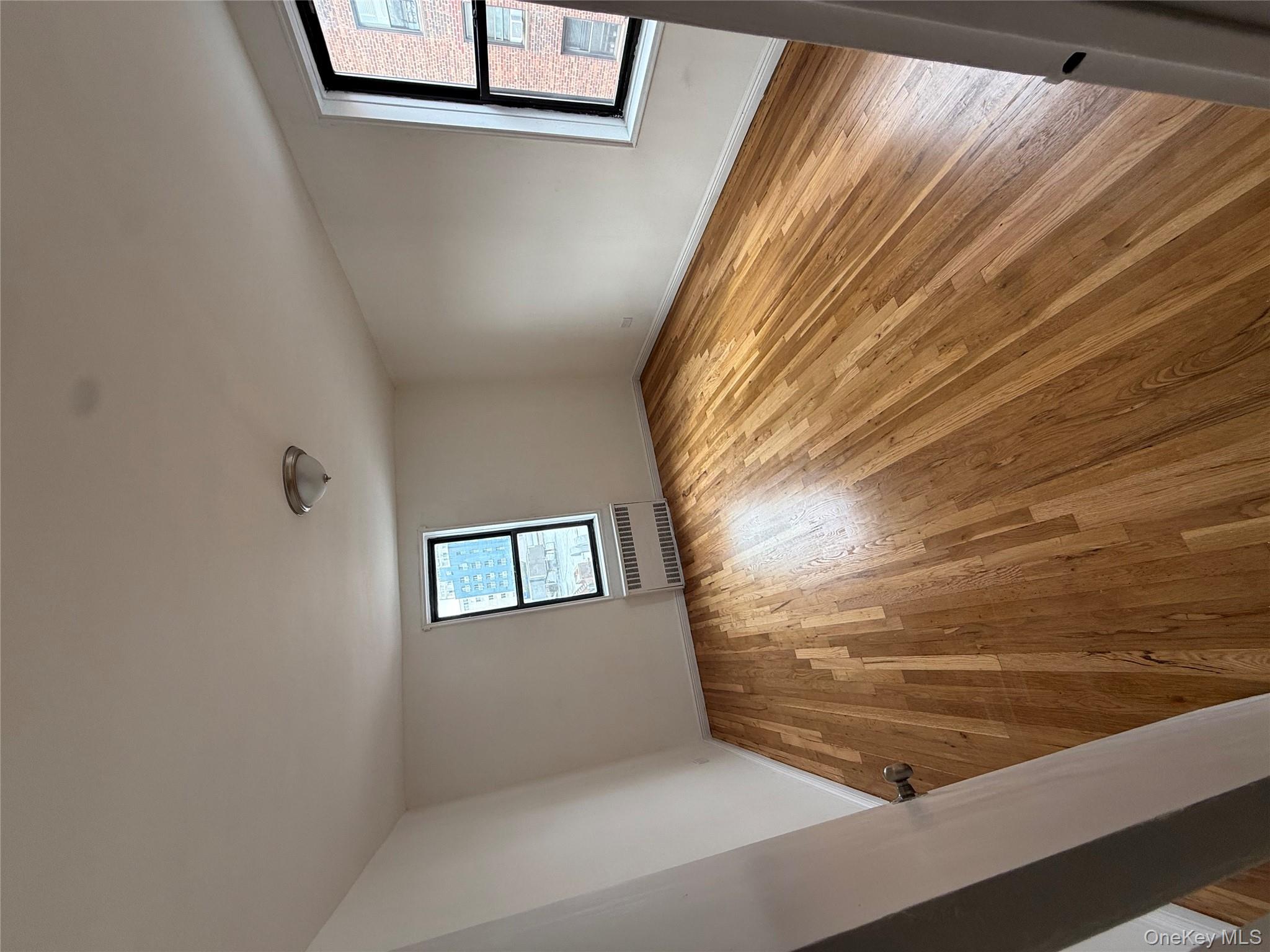 #4 photo, 103-25 68th Avenue, クイーンズ区 Forest Hills , NY 11375