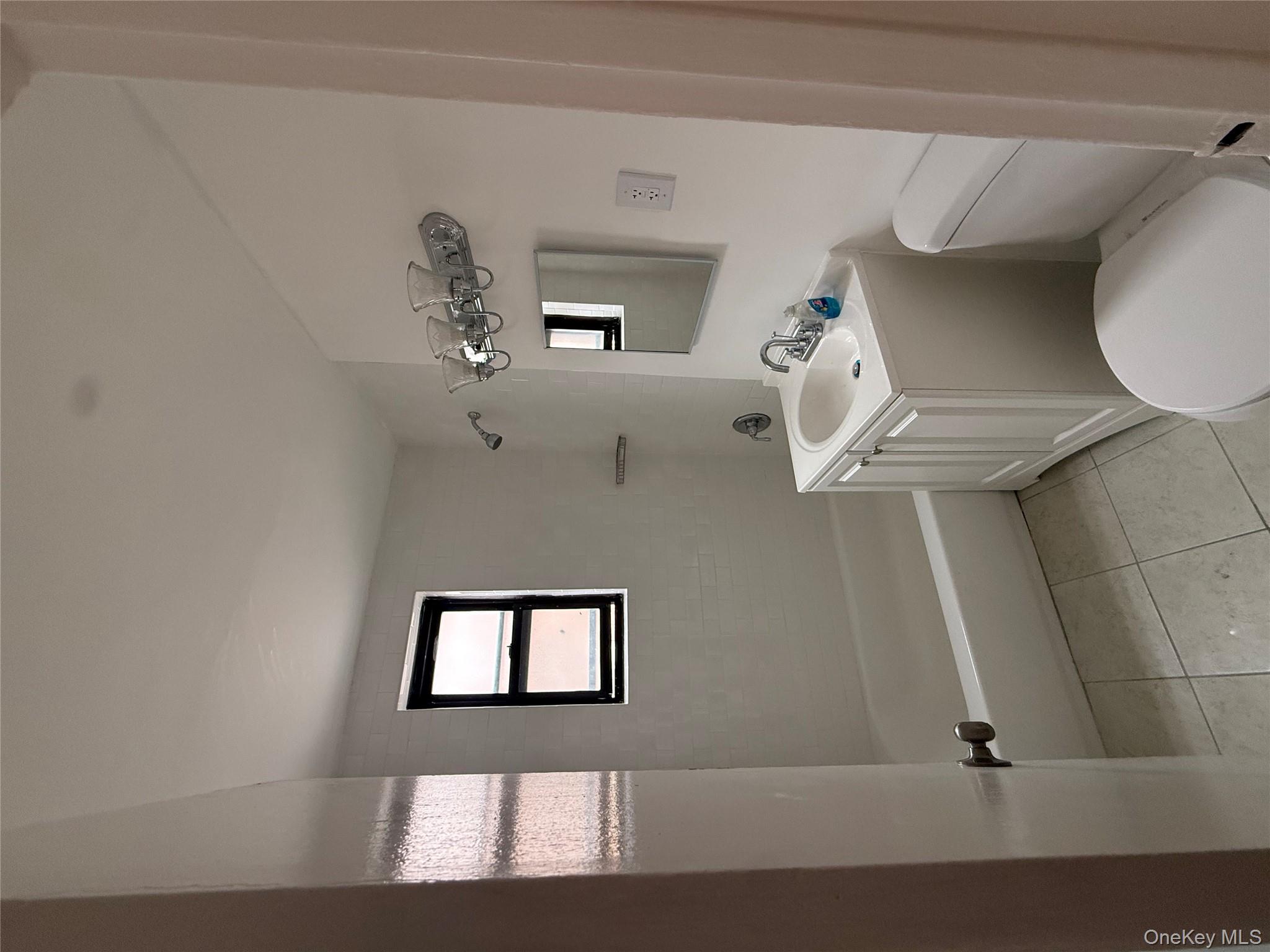 #5 photo, 103-25 68th Avenue, クイーンズ区 Forest Hills , NY 11375