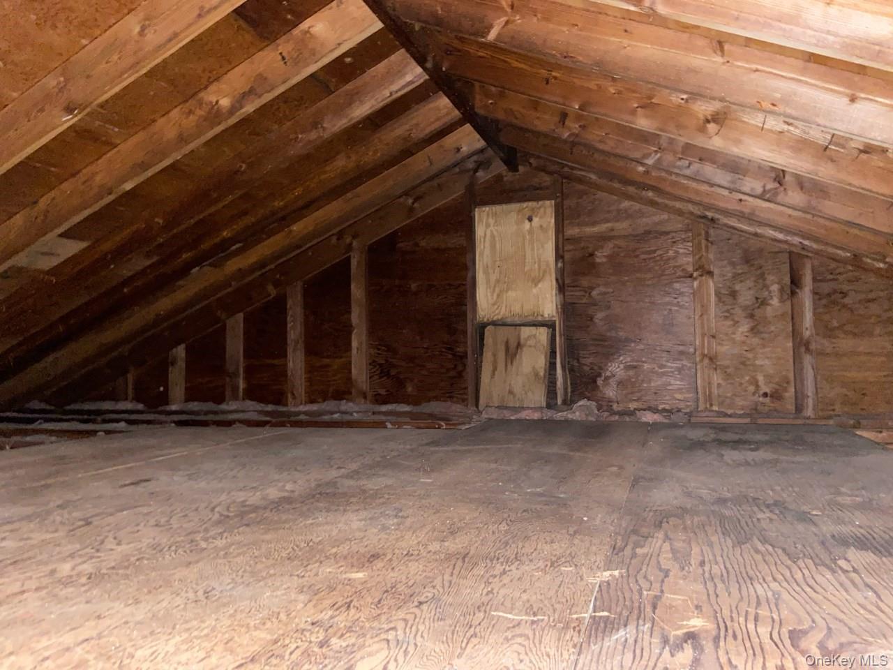 #16 photo, 18 Joyce Drive, サフォーク郡 Riverhead , NY 11901