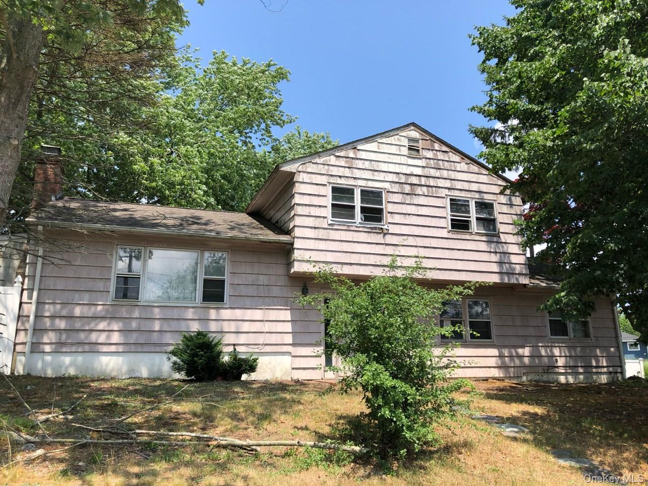 #2 photo, 18 Joyce Drive, サフォーク郡 Riverhead , NY 11901