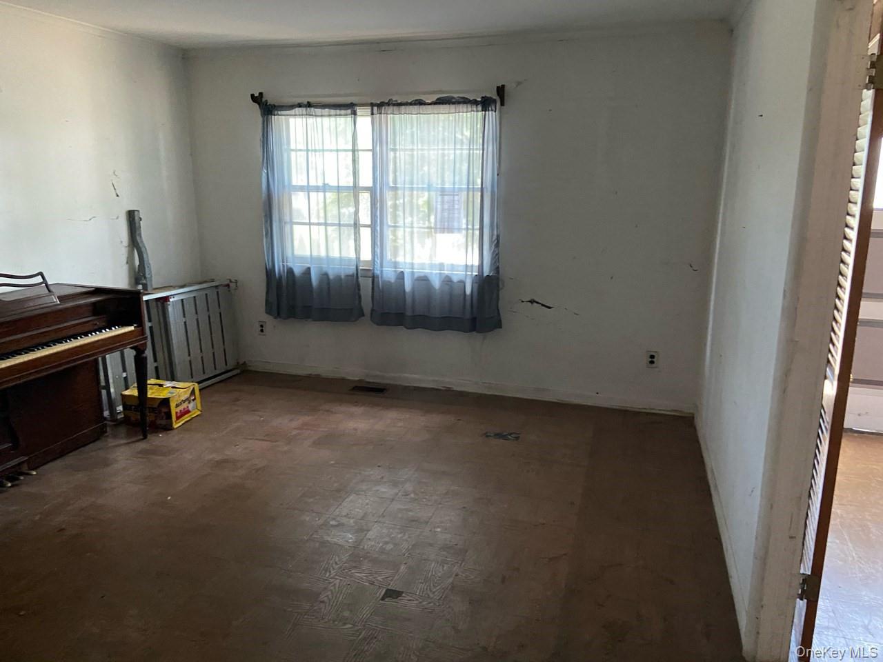 #7 photo, 18 Joyce Drive, サフォーク郡 Riverhead , NY 11901