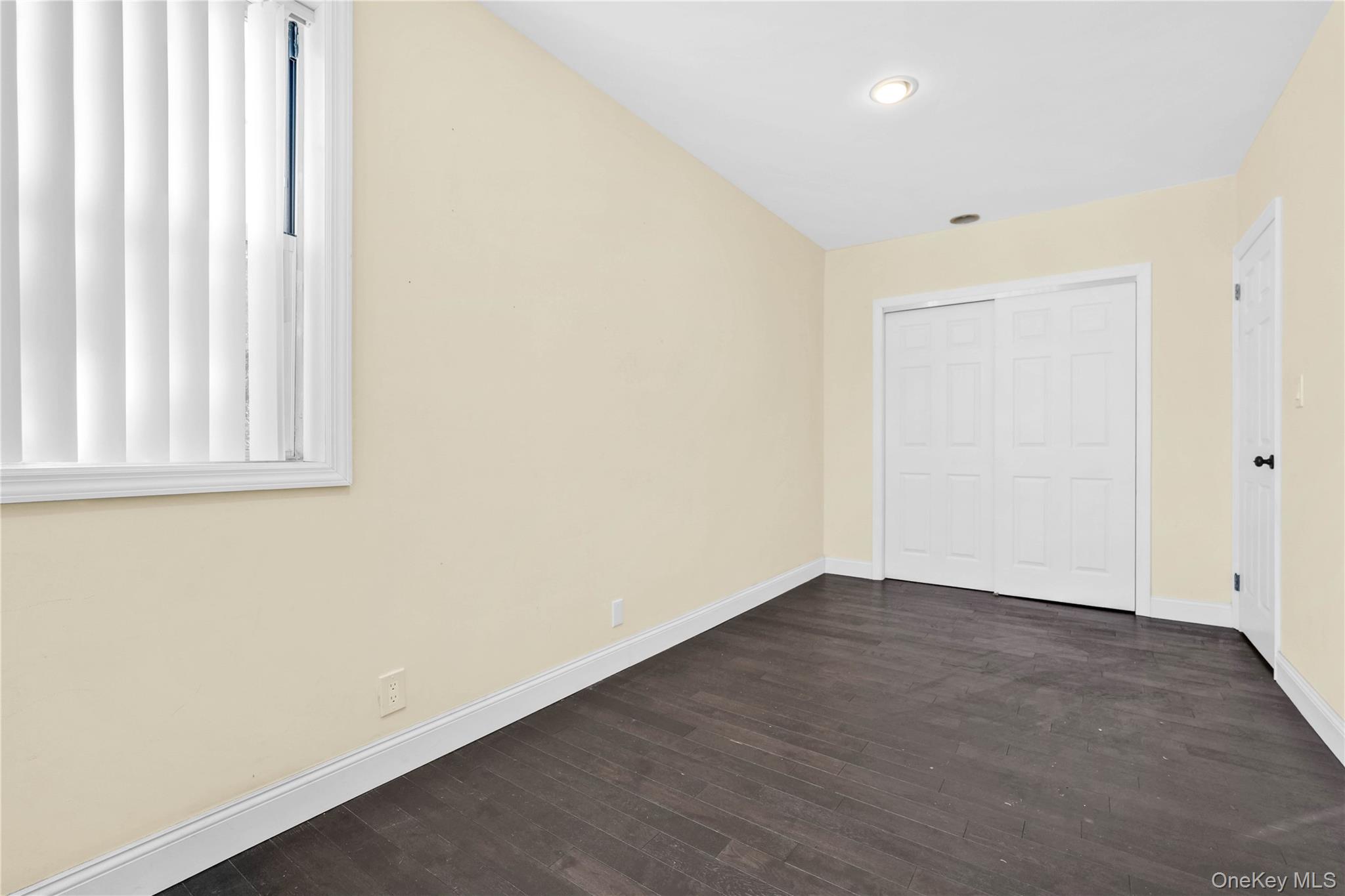 #11 photo, 78-15 138th Street, Flushing , NY 11367