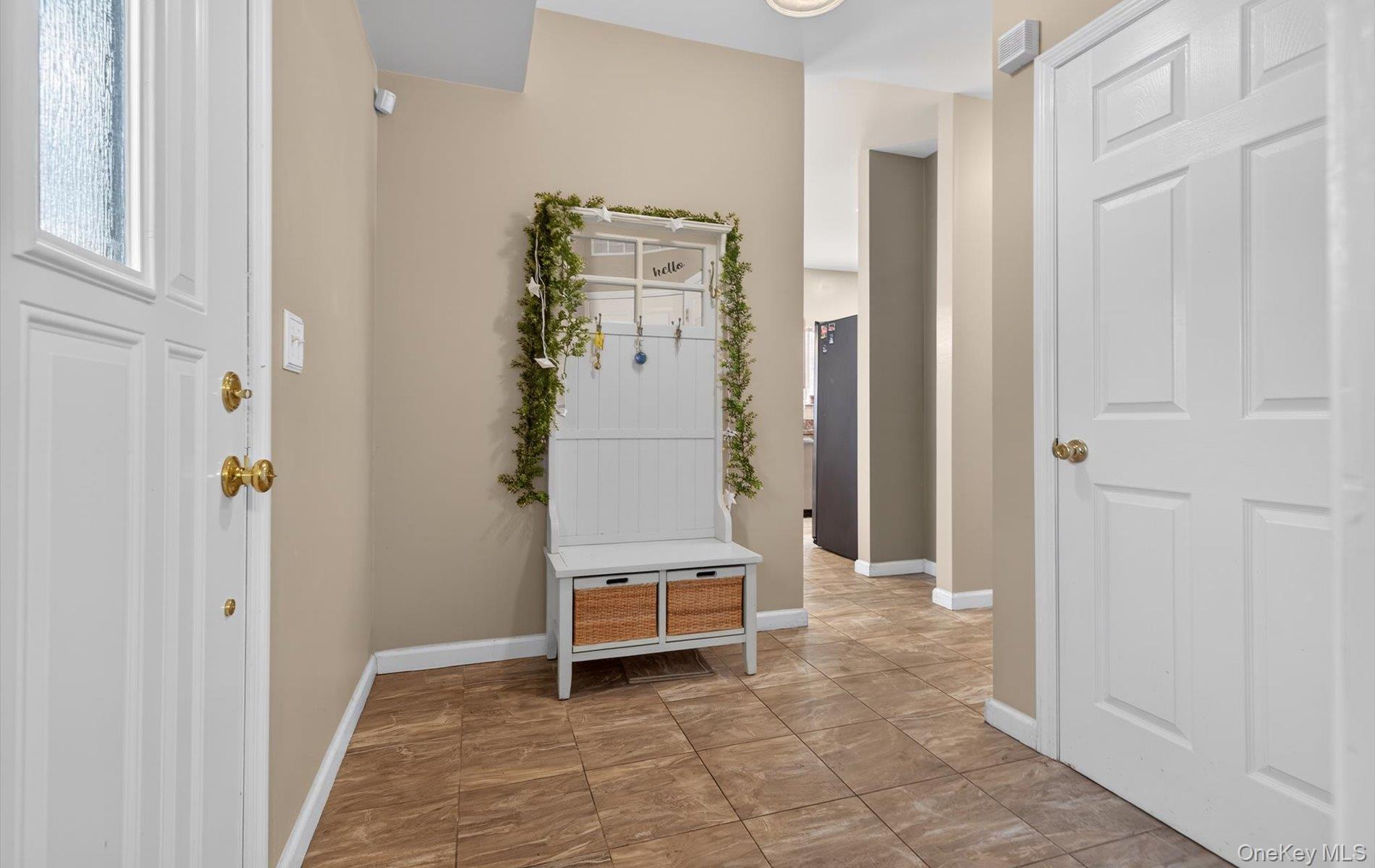 #3 photo, 31 Daremy Circle, サフォーク郡 Medford , NY 11763