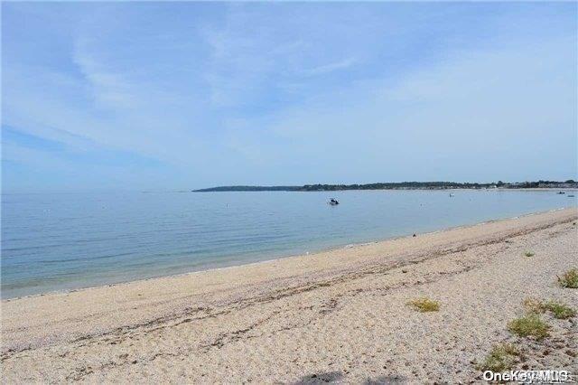 #20 photo, 11 Valley Road, ナッソー郡 Bayville , NY 11709