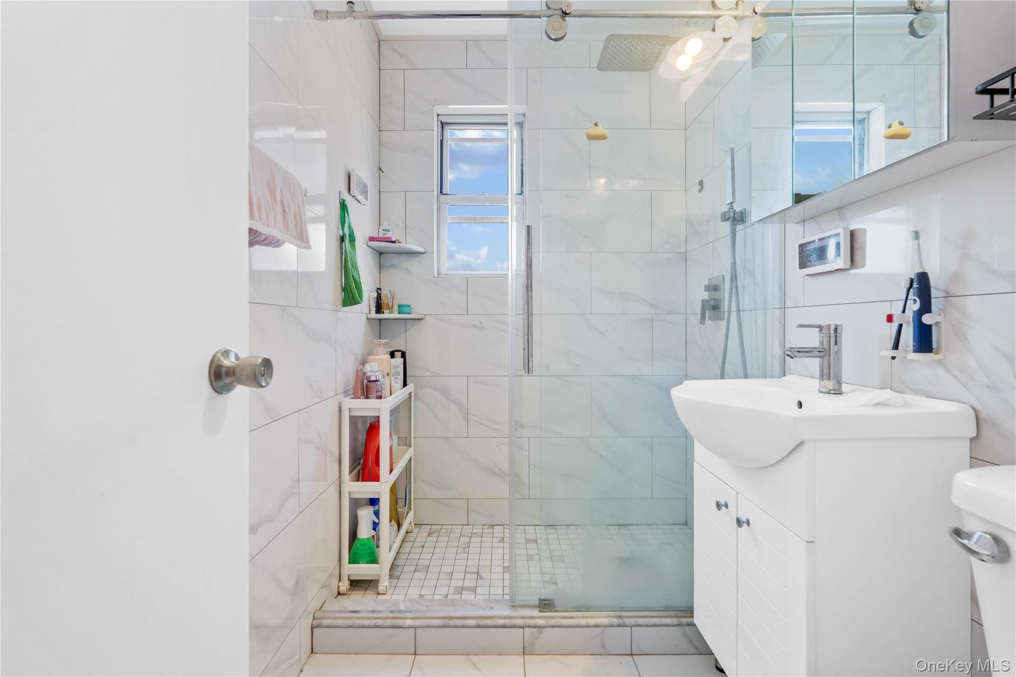 #6 photo, 138-01 Jewel Avenue, クイーンズ区 Flushing , NY 11367