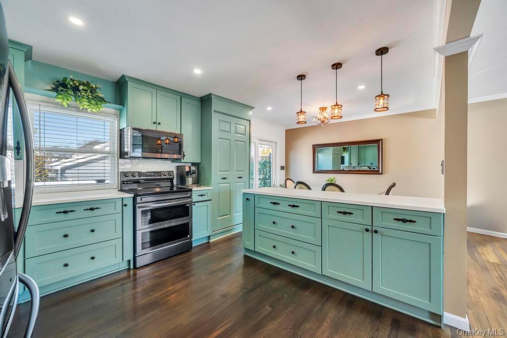 #14 photo, 460 Roquette Avenue, ナッソー郡 Floral Park , NY 11001