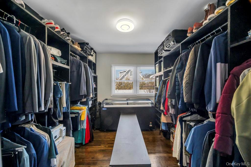 #18 photo, 460 Roquette Avenue, ナッソー郡 Floral Park , NY 11001