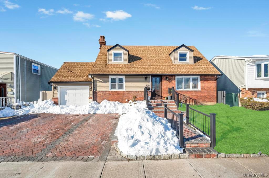 #2 photo, 460 Roquette Avenue, ナッソー郡 Floral Park , NY 11001