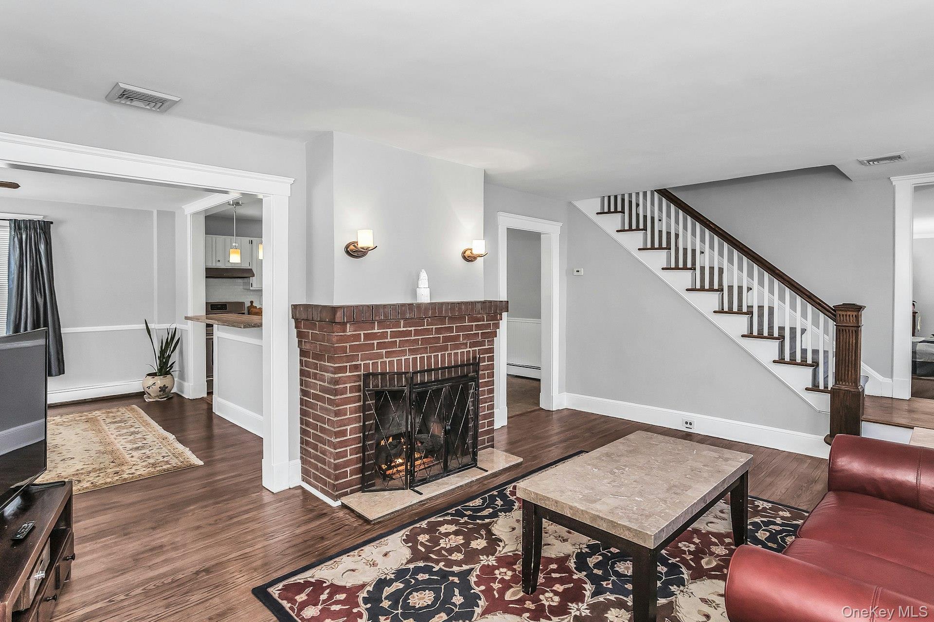 #6 photo, 12 Summers Street, ナッソー郡 Oyster Bay , NY 11771