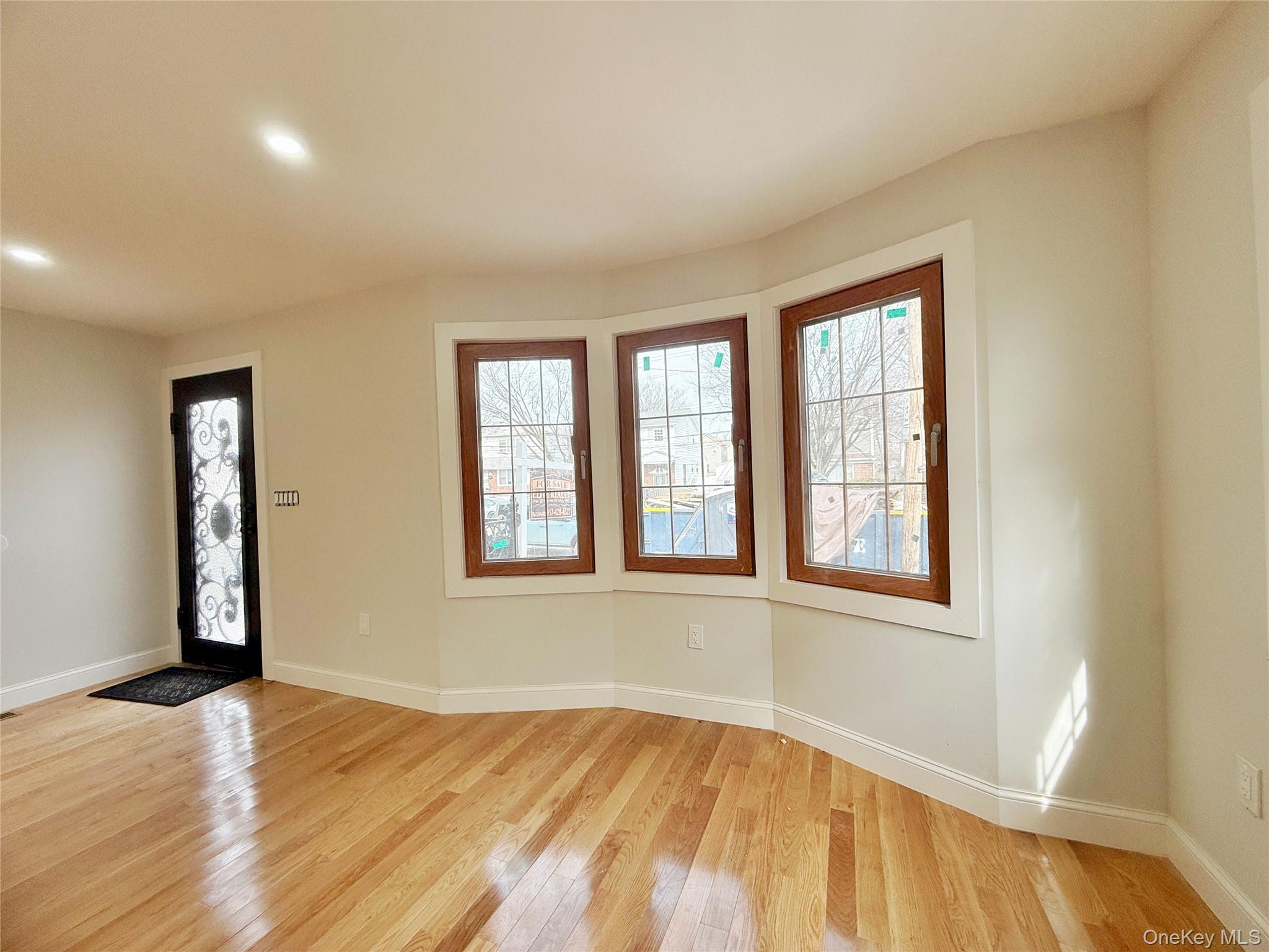 #9 photo, 13912 111th Avenue, Jamaica , NY 11435