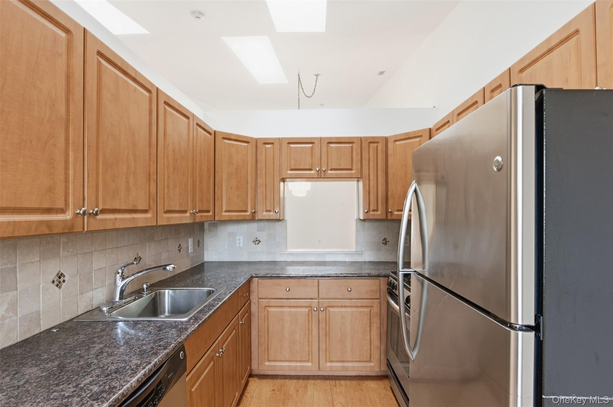 #10 photo, 763 Spring Lake Drive, サフォーク郡 Middle Island , NY 11953