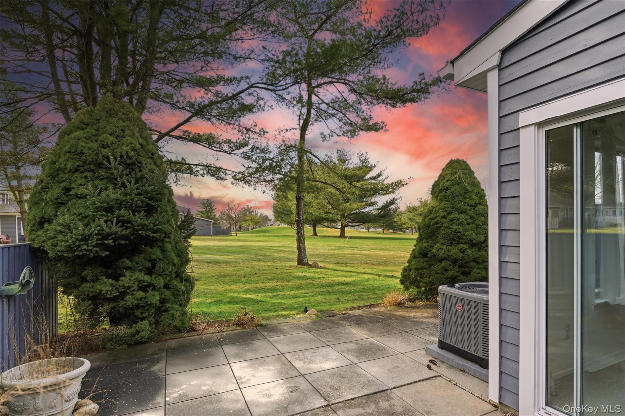 #16 photo, 763 Spring Lake Drive, サフォーク郡 Middle Island , NY 11953