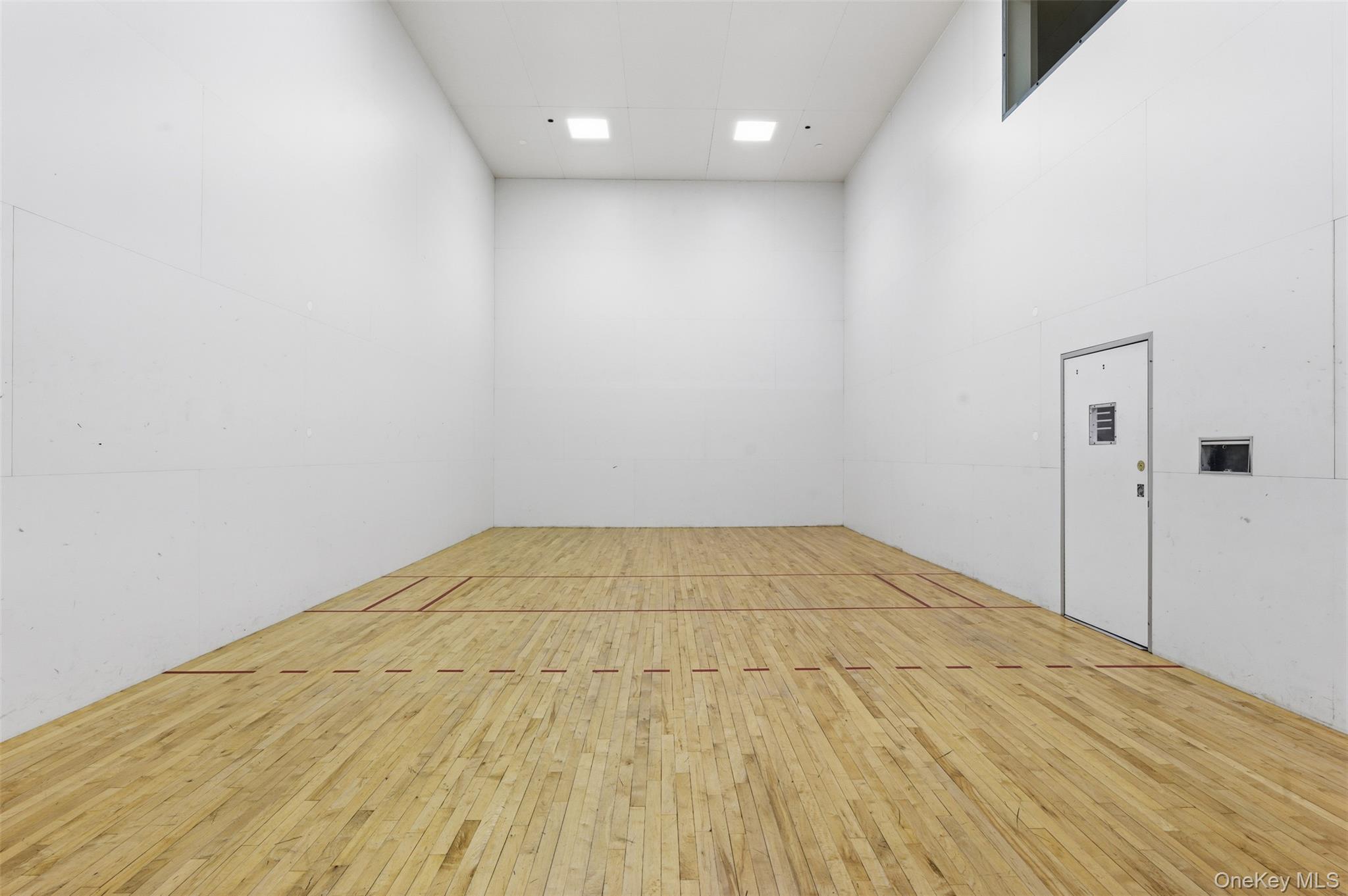 #18 photo, 763 Spring Lake Drive, サフォーク郡 Middle Island , NY 11953