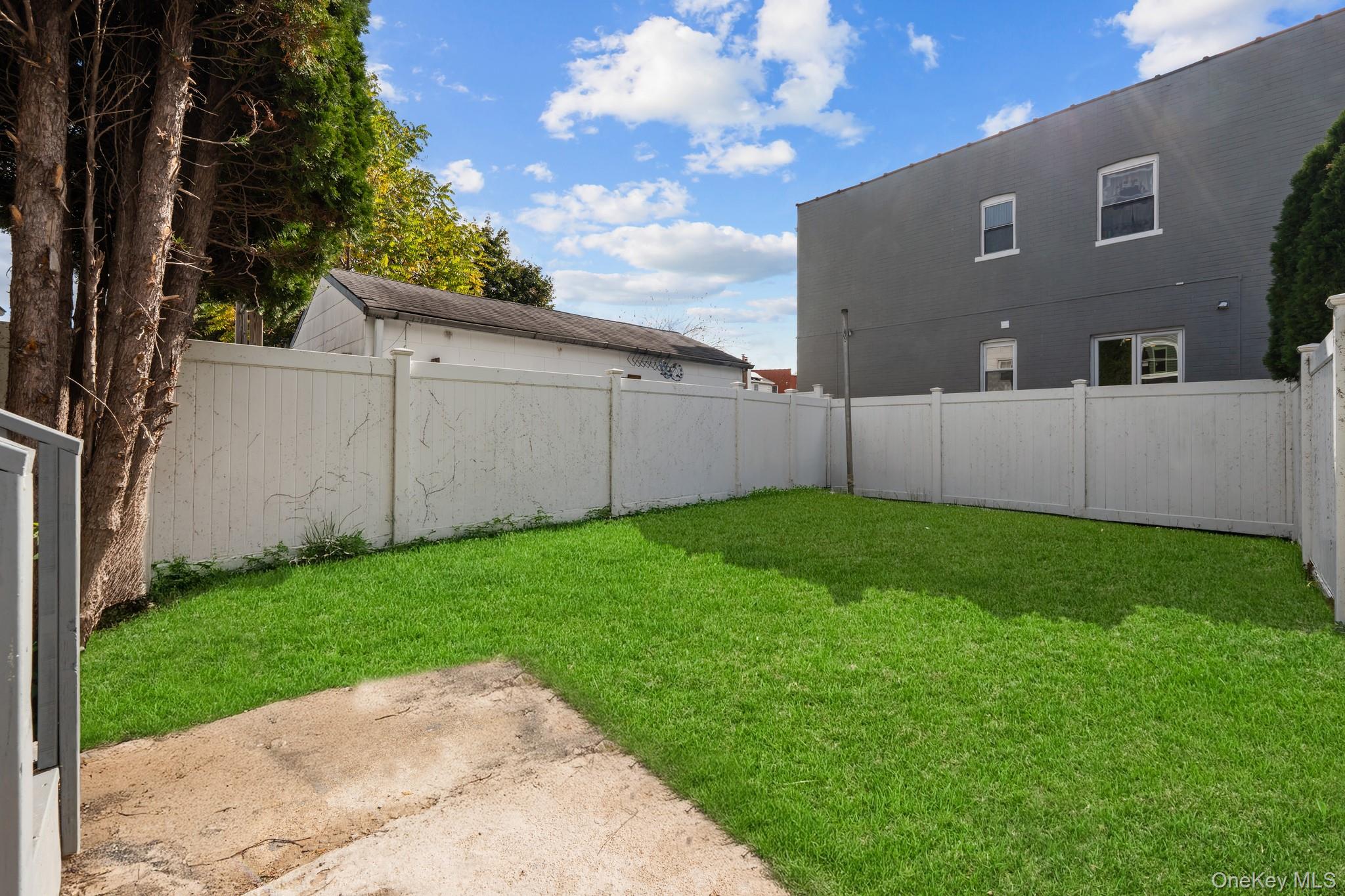 #13 photo, 5206 Avenue M, ブルックリン区 Brooklyn , NY 11234