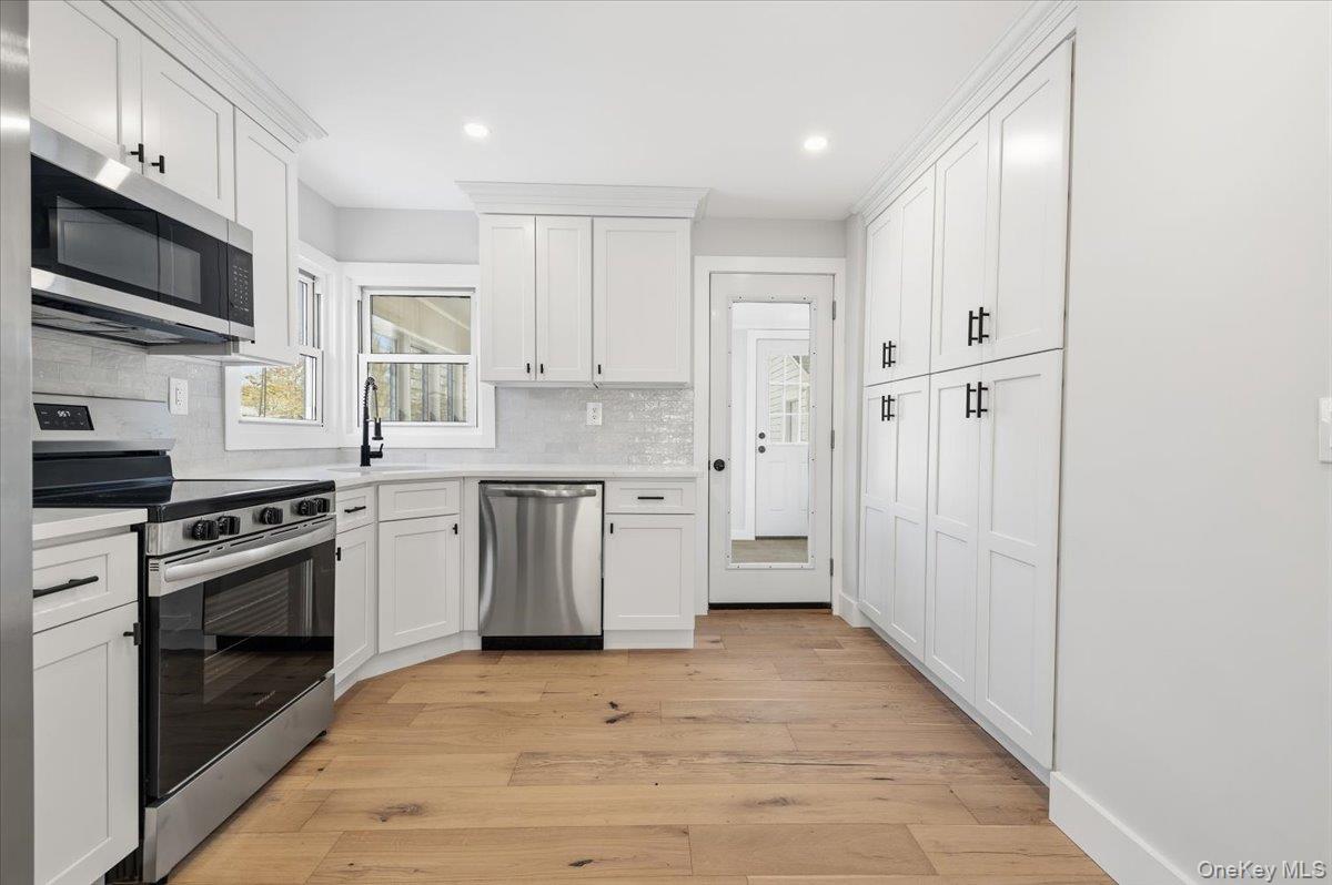 #13 photo, 1347 Gardiner Drive, サフォーク郡 Bay Shore , NY 11706