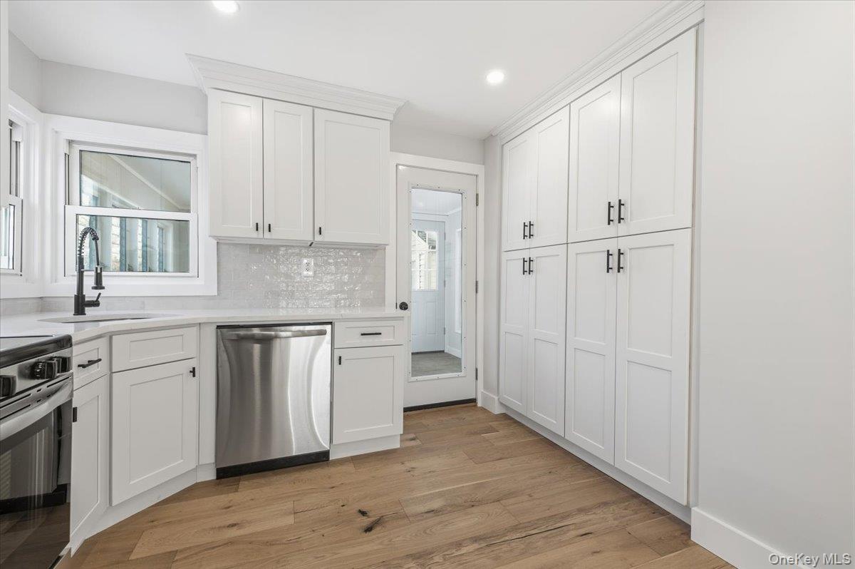 #14 photo, 1347 Gardiner Drive, サフォーク郡 Bay Shore , NY 11706