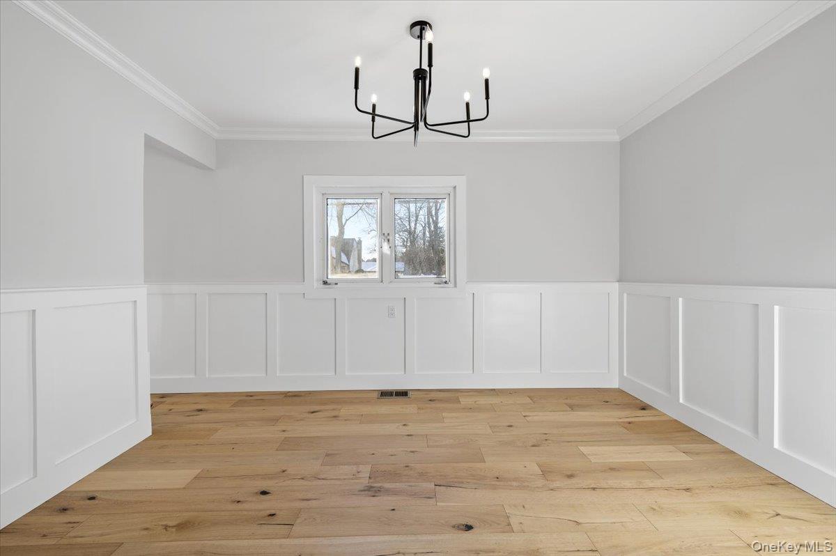 #9 photo, 1347 Gardiner Drive, サフォーク郡 Bay Shore , NY 11706