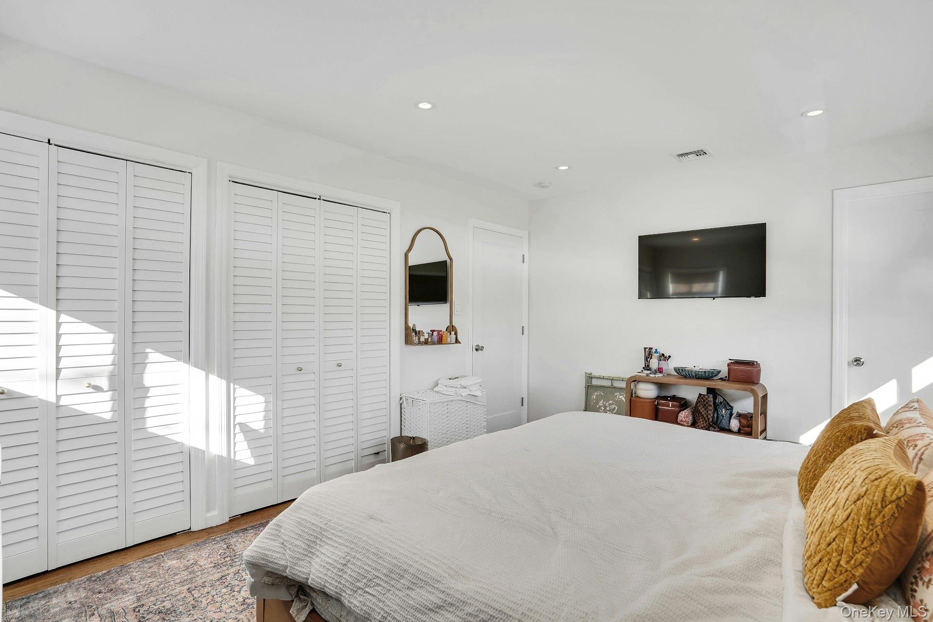 #20 photo, 34 Corsa Street, Dix Hills , NY 11746