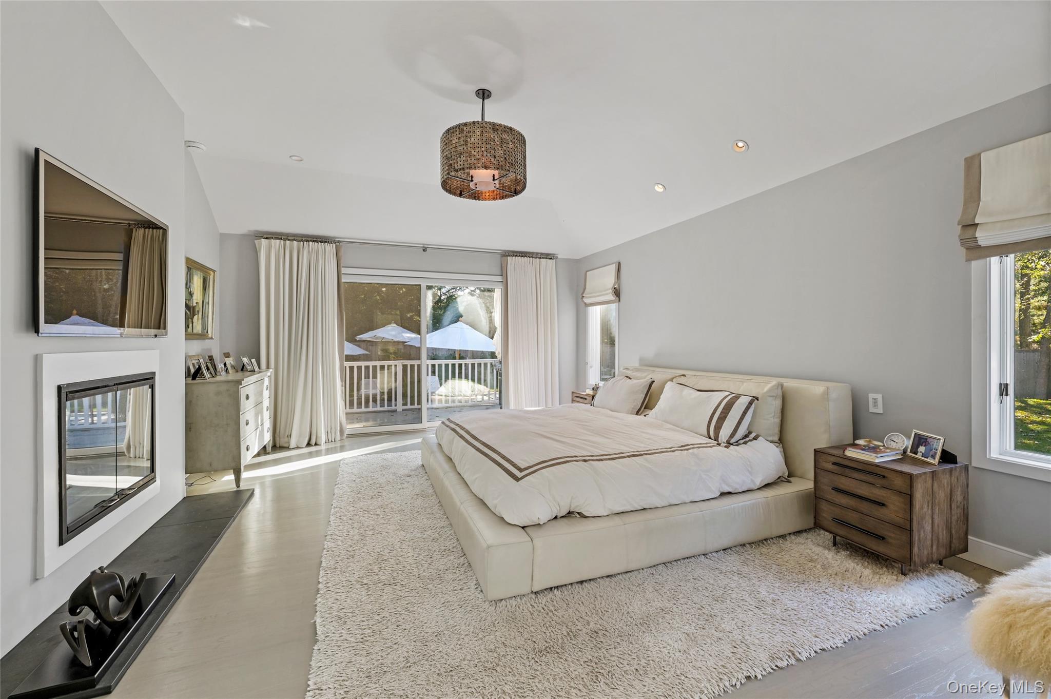 #13 photo, 6 Bridle Path, サフォーク郡 Westhampton Beach , NY 11978